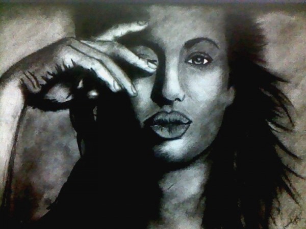 Sketch Of Hollywood Actress Angelina Jolie - DesiPainters.com