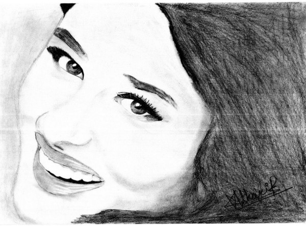 Pencil Sketch Of Kareena Kapoor - DesiPainters.com