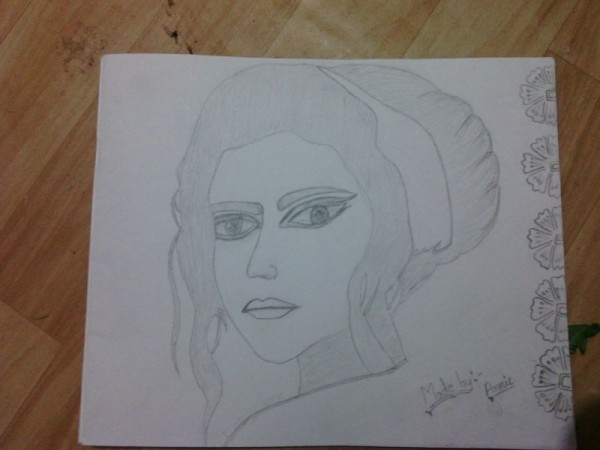 Pencil Sketch of Beauty Queen - DesiPainters.com