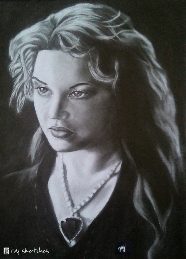Pencil Sketch of Kate Winslet - DesiPainters.com