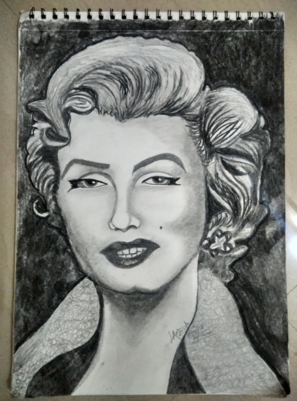 Pencil Sketch of Marilyn Monroe - DesiPainters.com