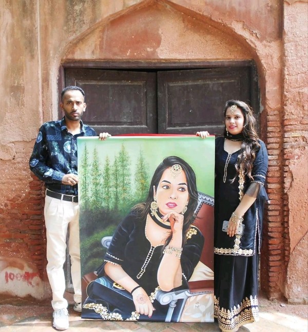 Oil painting of female portrait - DesiPainters.com