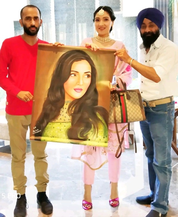 Painting of Bollywood Actress Tina Ahuja - DesiPainters.com